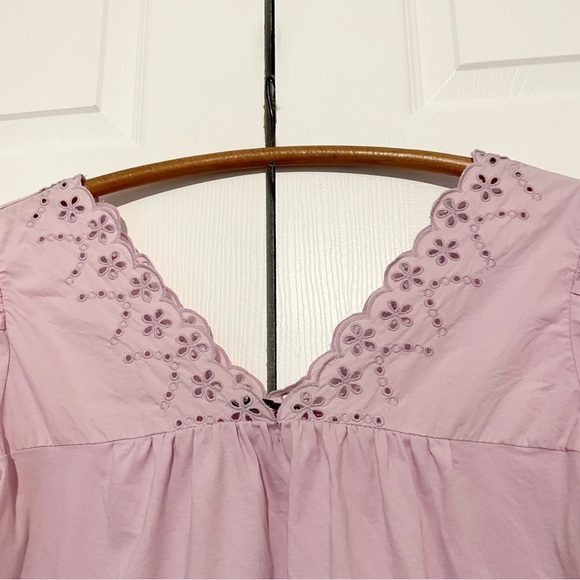J. Crew Eyelet Top with Puff Sleeves Size Small Lilac Cotton Jersey Tee Pastel - Picture 3 of 6